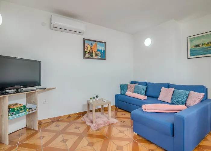 Apartment Moderna Soline